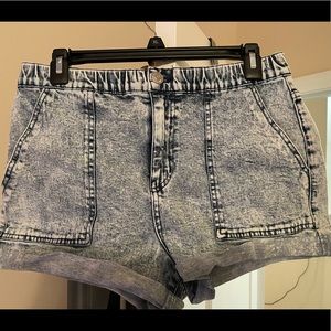Acid washed Jean shorts